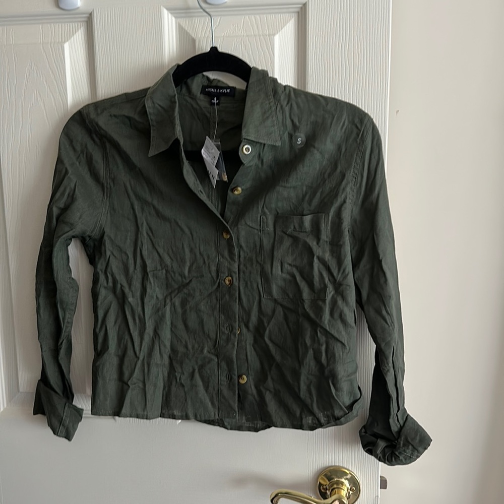 Women’s pacsun Kendall and Kylie collection cropped button down